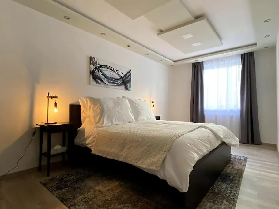 Apartment Gemuetliche Wohnung In Ottakring Vienna Austria